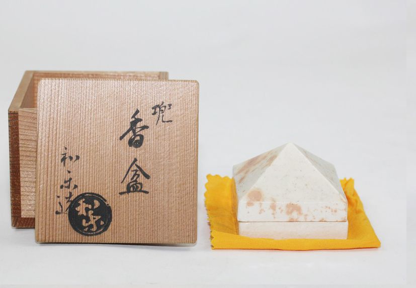 楽天市場】茶道具 香合 兜（かぶと、KABUTO）京都 高野昭阿弥作