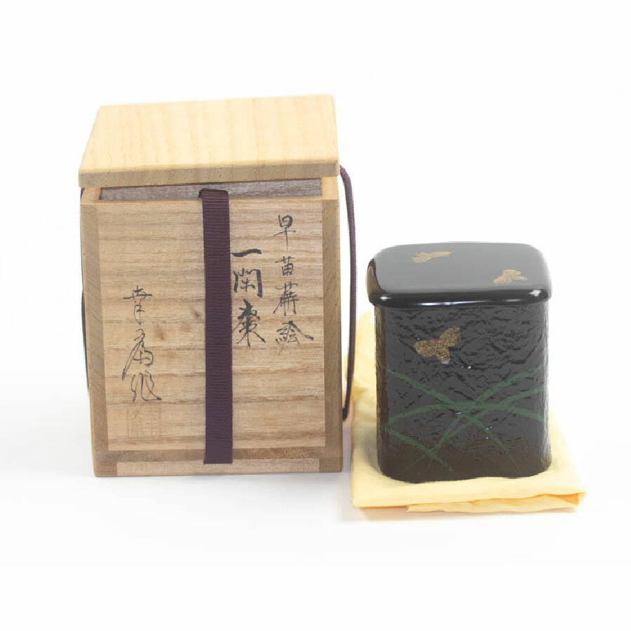 送料込【逢絢亭】茶道具 大棗 山中塗 白漆塗 青楓蒔絵 木製 角出俊平 共箱入り 楽天市場】(十月☆特売品)加賀蒔絵師 角出俊平作 三華蒔絵 内
