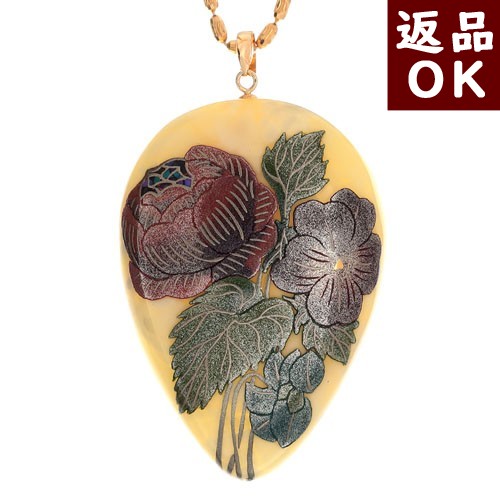 琥珀 ペンダントトップ ネックレス ロイヤルアンバー ミルキー 乳白琥珀 マット 蒔絵 薔薇 バラ お花 パンジー 雫型 ティアドロップ型 K18 チェーン別売り No 2786 逸品 バルト産 送料無料 琥珀屋 手作り｜琥珀屋 職人が創る琥珀ジュエリー