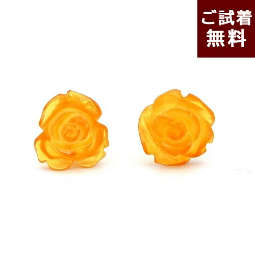 ピアス Offクーポン P5倍 琥珀 ピアス イヤリング スタッド ロイヤルアンバー 薔薇 乳白琥珀 バタースコッチ アンティーク色 バルト産 バラ ローズ お花 フラワー 彫刻 直径1cm 小振り 小さめ エレガント 一点物 琥珀屋 3月8日 No 3262 コハク 母の日 琥珀屋
