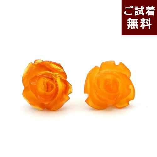 ＼4/20限定！P５倍＆最大25％OFF／琥珀 イヤリング 琥珀 ピアス スタッド 薔薇 ロイヤルアンバー 乳白琥珀 バタースコッチ アンティーク色 バルト産 バラ ローズ お花 フラワー 彫刻 直径1cm 小振り 小さめ エレガント 一点物 琥珀屋 No 3345 天然石
