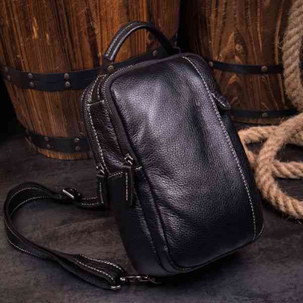 送料無料 ボディバッグ メンズ ブランド 夏 斜めがけ レザー 本革 小さめ スポーツ 軽量 ショルダーバッグ 旅行 小物 カジュアル 代 ファッション 秋 バック 40代 おしゃれ お洒落 かっこいい 冬 鞄 大人 50代 春 Bag 30代 セール Bag 1217 Less