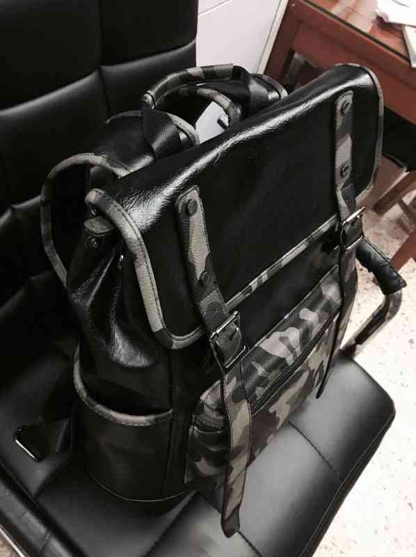 【＼クーポン券受け入れるで20%OFF!／】 背嚢 メンズ 通い 通学 40L 運動競技 商行為背嚢 春 アウトドア ブランド名 大静電容量 秋 革 軽さ 夏 撥水 40代 小さめ 10代 2WAY 今めかしい 心地好い マイコン 御徒面子 なめし革 マイコン 冬 背嚢 商行為御徒面子 商行為
