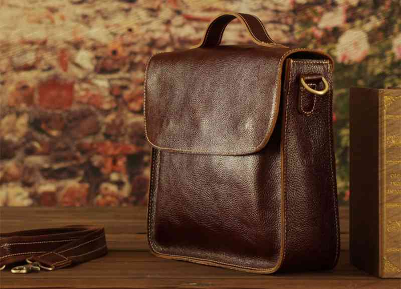 【＼クーポン利用で20%OFF!／】 ショルダーバッグ メンズ 小さめ 大きめ 革 本革 鞄 かっこいい バッグインバッグ ボディバッグ 夏 A4 斜めがけ トートバッグ 50代 30代 軽量 冬 60代 レザー 40代 多収納 おしゃれ 2WAY ナイロン 縦型 黒 秋 人気 ハイ 大人 ブランド