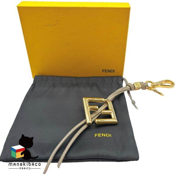 【美品】FENDI　フェンディ　バッグチャーム フェンディの新作チャームに注目！アイキャッチなモチーフで