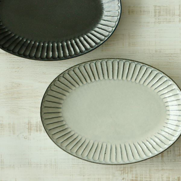 楽天市場 しのぎ 糖toh 26オーバルプレート 26cm 大皿 パスタプレート 楕円皿 かわいい おしゃれ グレー ブラック 和食器 ｍａｎｇｏ ｓｈｏｗｅｒ
