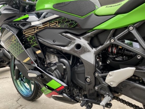 楽天市場】カワサキ Ninja ZX-25R カーボン タンクカバー