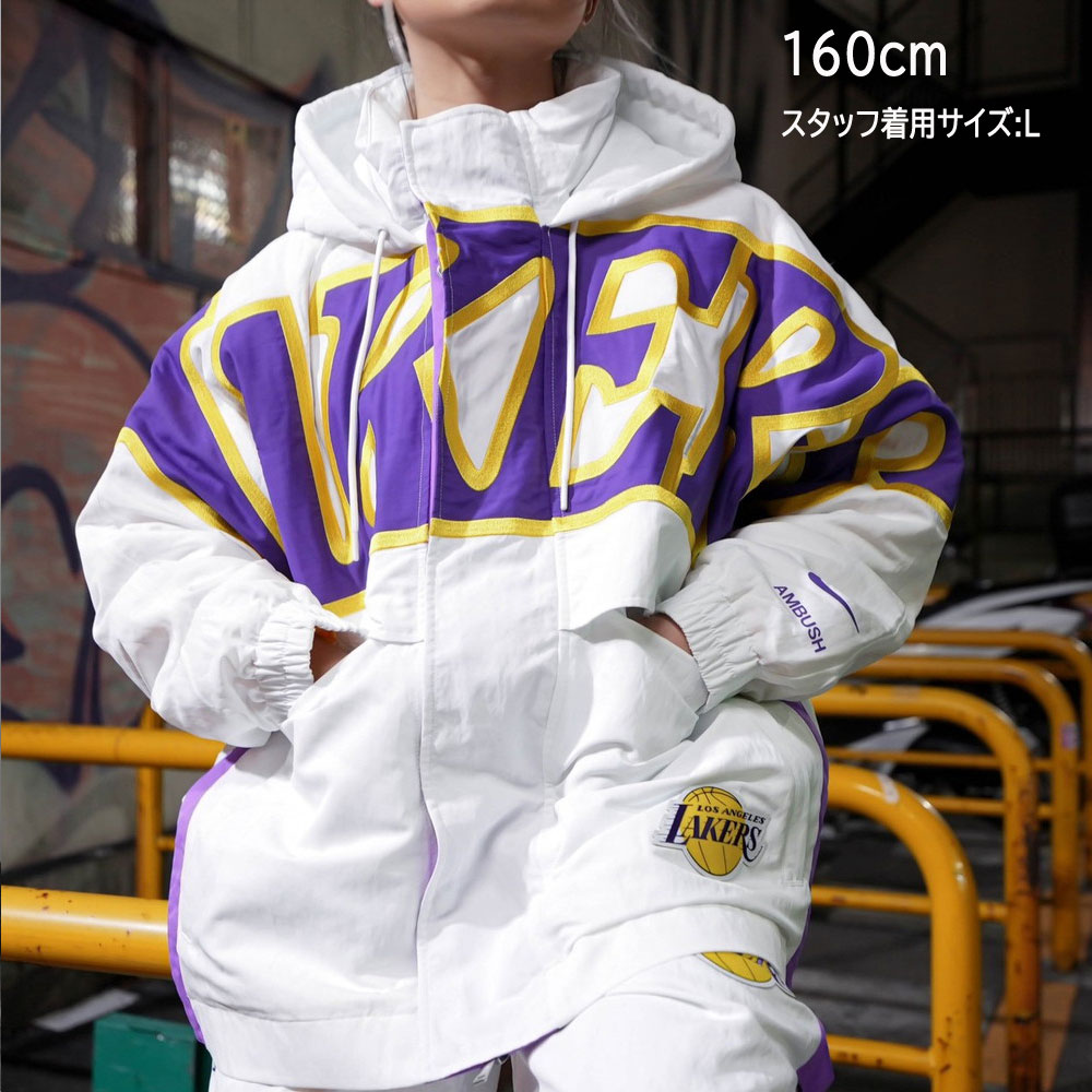 楽天市場 Nike Ambush Nba Collectionn ナイキ アンブッシュ Nbaコレクション Lakers Jacket ロサンゼルス レイカーズ ジャケット ホワイト 大阪 アメ村 オンライン 通販 Db マッシモ オフィシャルストア