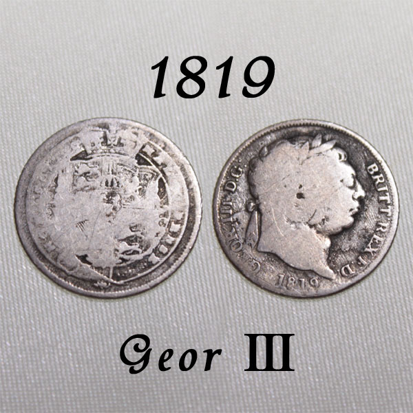 1819年 ジョージ3世 数々の困難を乗り越えた王 イギリスの古い通貨 幸福の6ペンスコイン 銀貨 スターリング シルバー ハッピー ウェディング シックスペンス 花嫁の左の靴に銀の6ペンス ラッキー 幸運を運ぶアンティーク銀貨 幸せな結婚の為に プレゼント 【送料無料】｜メイ　フェアリー店