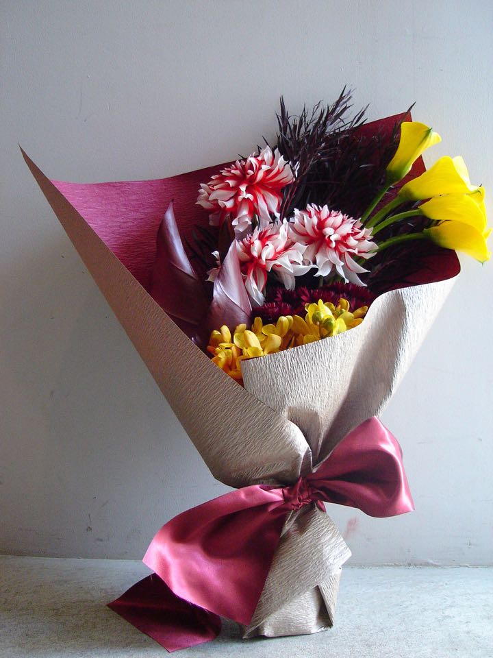 誕生日 花束 切花 Bouquet 御祝 結婚祝い 花 観葉植物 送別祝い モカラ Mobbs カラー ダリア Red Yellow 退職祝い カーネーション モカラ フィロデンドロン Mobbs 誕生日 花束 切花 Bouquet 御祝 結婚祝い 花 観葉植物 送別祝い モカラ Mobbs カラー ダリア Red Yellow 退職祝い カーネーション モカラ フィロデンドロン Mobbs