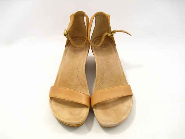 UGG / アグ レザー ウェッジソール サンダル レディース サイズ : 23cm ベージュ【中古】