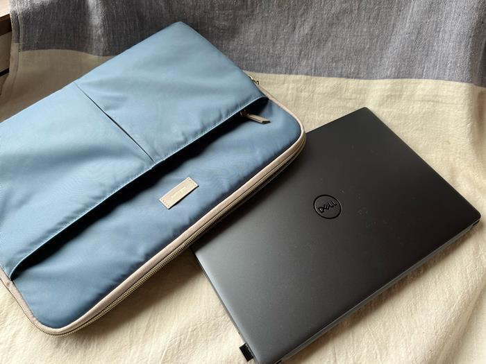 好きに Mark S マークス キャリングケース L ヴェレセラ サイズ13インチpc対応 H23 W33 D1 5cm程度のpcまで対応可能 ノートパソコンケース クッション性のあるナイロン素材のケースです ブルー くすみのある綺麗な水色 Www Smart Restaurants Co Uk 好きに Mark S マークス キャリングケース L ヴェレセラ サイズ13インチpc対応 H23 W33 D1 5cm程度のpcまで対応可能 ノートパソコンケース クッション性のあるナイロン素材のケースです ブルー くすみのある綺麗な水色 Www Smart Restaurants Co Uk