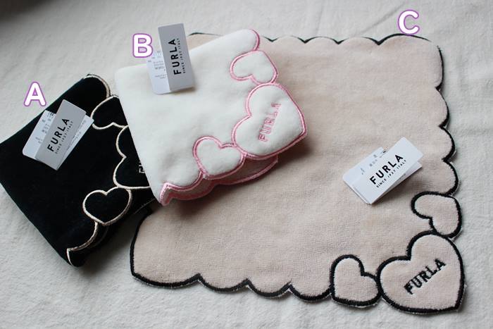 かわいい縁取り ハート 23 23ｃｍ オシャレで可愛い ギフト タオルハンカチ ハート好き ブラック プチギフト プレゼント ベージュ ホワイト ミニタオルハンカチ レディース 大人ハンカチ 女性 誕生日 当店だけの限定モデル タオルハンカチ