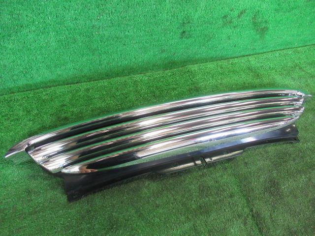 【中古】 BMW ミニ ME14 ラジエータグリル 51112752363 カラーナンバー A25 アストロブラックメタリック 6,353円