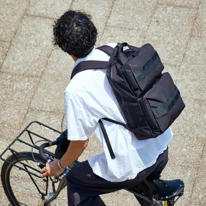 ブリーフィング BRIEFING 2WAY仕様 リュック バックパック バッグ カバン 鞄 大人 ビジネス 仕事 かっこいい オシャレ 男性 男 メンズ レディース カジュアル ブランド 大容量 旅行 出張 ナイロン 軽量 撥水 手提げ シンプル 社会人 a4 多機能 アメリカ製 くろ ブラック 黒