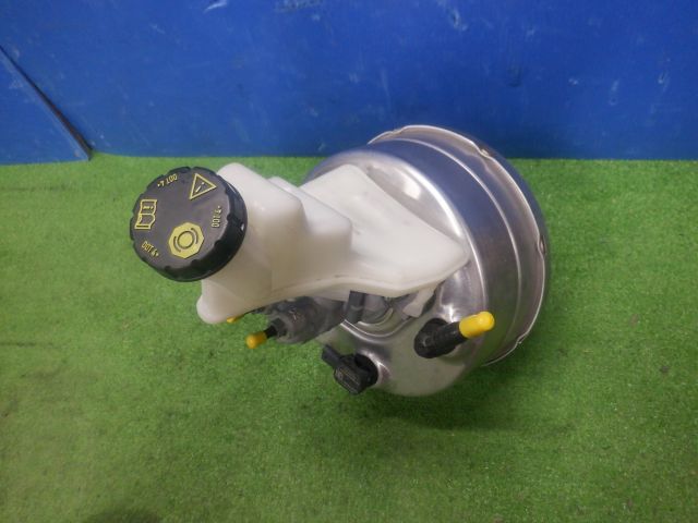 ★ベンツ Aクラス V177 5BA-177184 A180 スタイルセダン AMGライン 冠水車★ブレーキマスター 10,249円