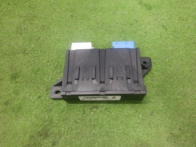 ★DSオートモビル DS7 クロスバック LDA-X74AH01 グランシック ブルーHDi★CASユニット 9812711280