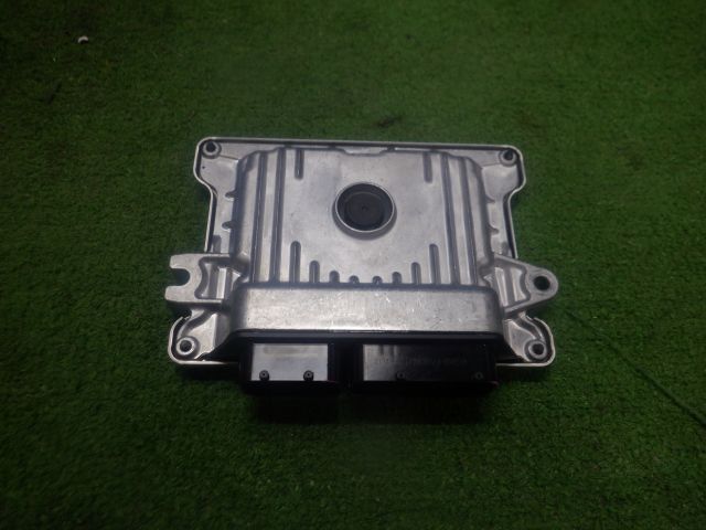 ★フリード＋ 6AA-GB8 320 ハイブリッド クロスター ブラックスタイル★エンジンコンピューター 37820-5JL-N61 16,662円