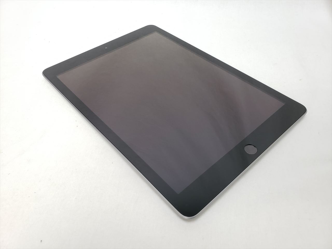 (中古) iPad(第6世代/2018) Wi-Fi 32GB シルバー /MR7G2J/A|PCワンズ
