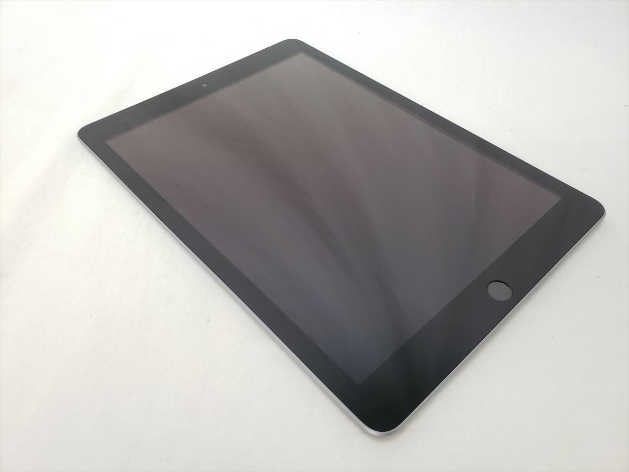 (中古) iPad(第6世代/2018) Cellular 128GB スペースグレイ /MR722J/A 、au|PCワンズ