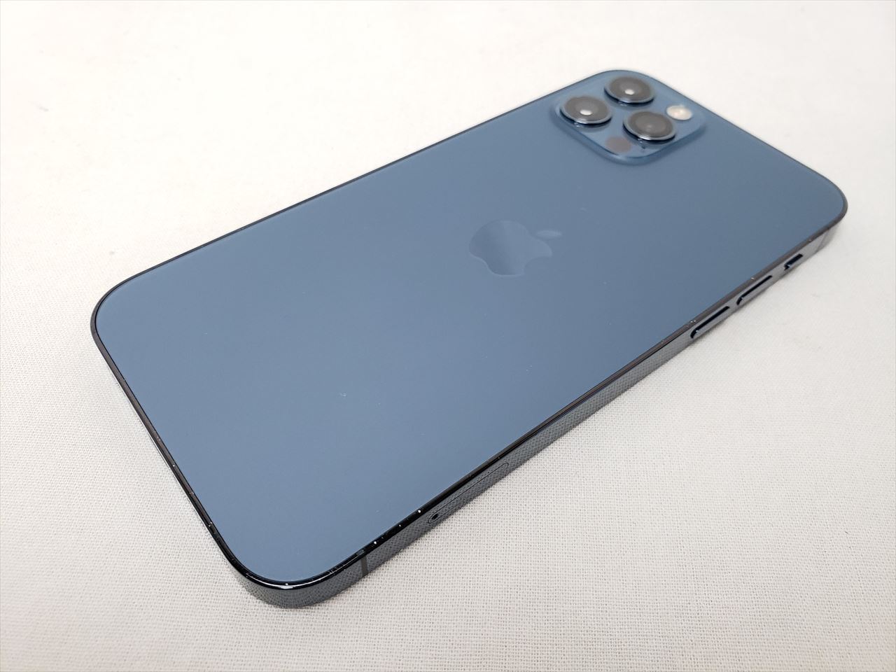 (中古) iPhone12 Pro 128GB パシフィックブルー /MGM83J/A 【SIMロック解除品】、docomo