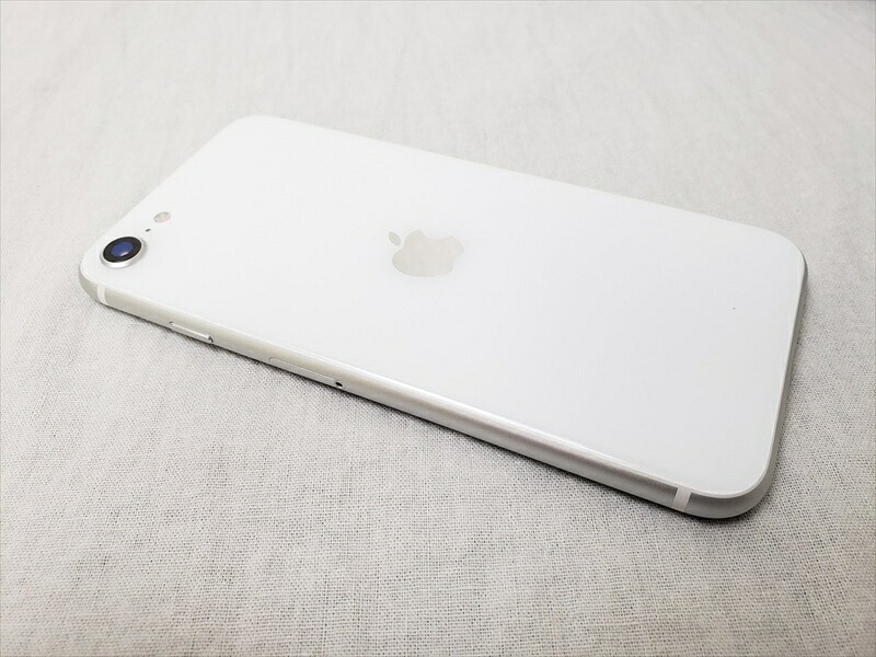 (中古) iPhoneSE （第2世代） 64GB ホワイト /MHGQ3J/A 【SIMロック解除品】、docomo｜PCワンズ
