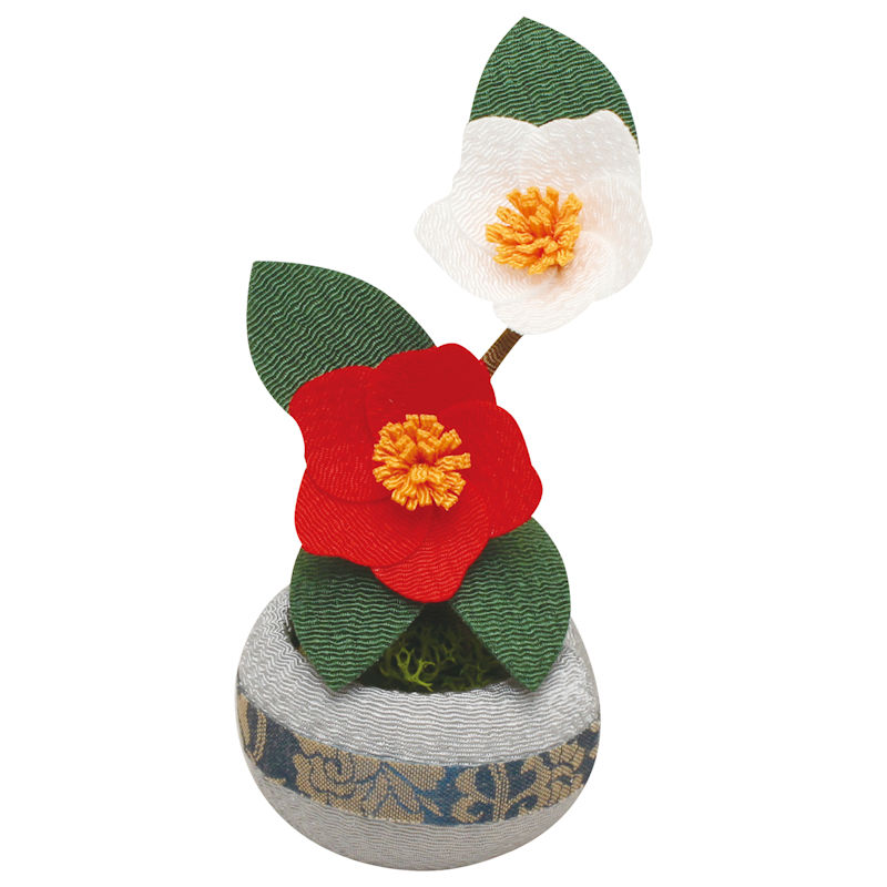 【カピバラさん様】秋の季節飾り 月見だんご ススキと桔梗 ちりめん　ハンドメイド 月見 うさぎ 十五夜 すすき ススキ 桔梗 ききょう 秋 ちりめん細工