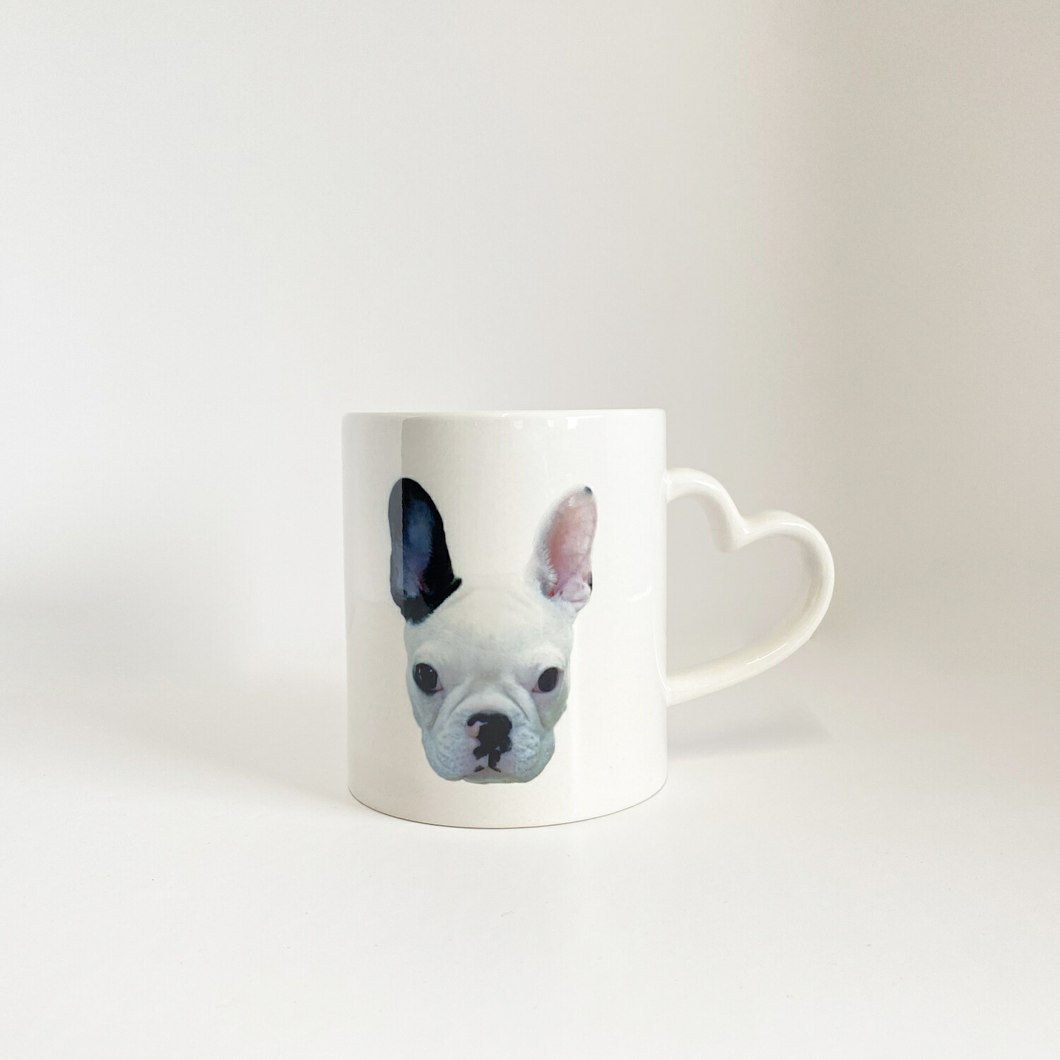 ハートの取っ手が可愛い 陶器製 オリジナル写真プリントマグカップ写真やメッセージを入れてプレゼントに！ ペット ギフト ペア 敬老の日 贈り物 還暦祝  記念日 母の日 父の日 コーヒー・お茶用品