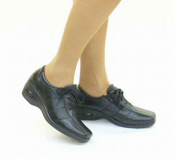 楽天市場 日本製 本革 スニーカー ローカット レディース ウォーキングシューズ エアソール エアクッション 革 コンフォートシューズ 幅広 3e Eee 黒 ブロンズ ブラック Rilla By Uni