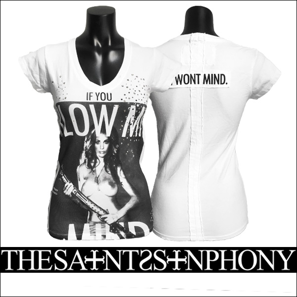 新作【THE SAINTS SINPHONY/セインツシンフォニー】REMMIGTON REBBECA・Tシャツ（半袖・Vネック・ホワイト・WHT）レディース【送料無料】ホワイトにブラックプリントがCOOL！セクシーなガールプリントが印象的な1枚です！【インポート】【セレカジ】【正規品】