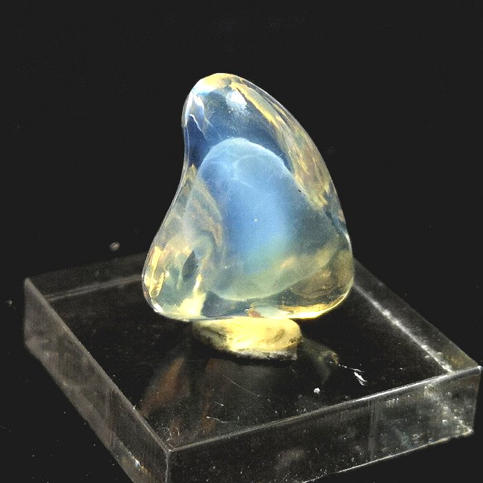 珍品\"センチュリーエッグ\"インオパール58ct/美遊色 珍品 センチュリーエッグ インオパール58ct/美遊色