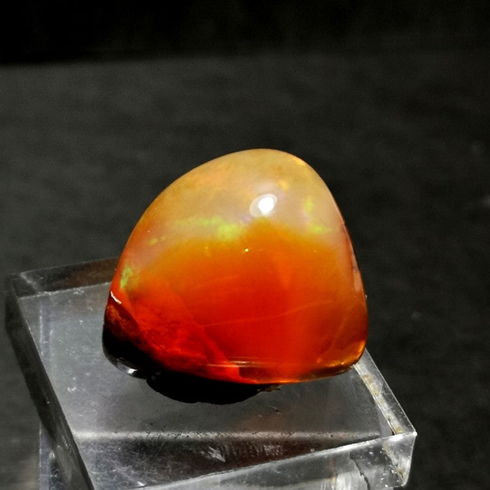 最新入荷!!母岩付きファイヤーオパール ルース 21ct Mexico産 【送料無料】