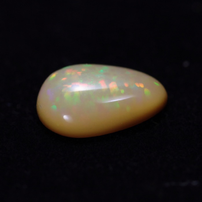 ドットホワイトプレシャスオパール　ルース　カボーション　3.25 ct 【送料無料】