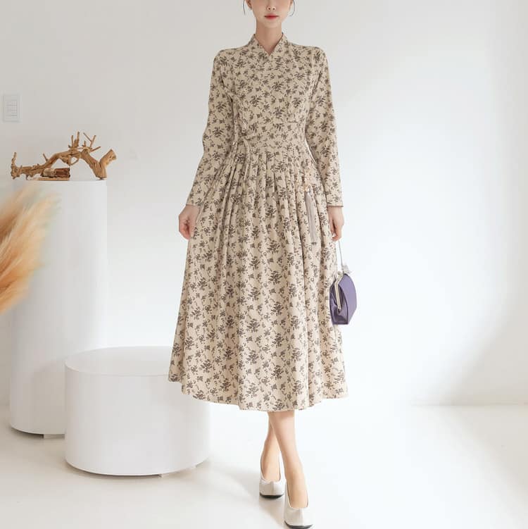 【韓服スタイル】セヤン コーデュロイ ラグラン フラワー チョリック ワンピース Vネック 長袖 ひざ下丈 ハイウエスト リボン 花柄 シンプル 大人の女性 着こなし クラシック 秋 冬 ベージュ S M L XL 2XL｜好きなものいっぱい眞眞