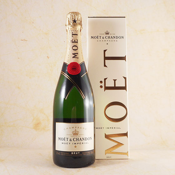 MOET シャンパン AMBUSHデザイン750ml MOET シャンパン AMBUSHデザイン750ml