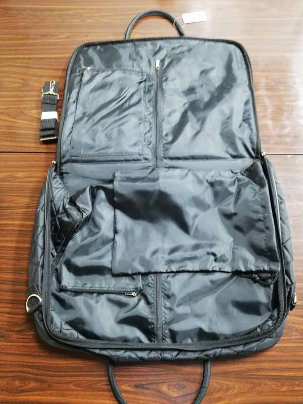 ガーメントバッグ メンズバッグ メンズファッション 出張 客旅行 便利さ 天然木和田 ハンガー場合 冠婚葬祭 背広 礼服保管 キルティング図案 恰好良い メンズ バッグ マスキュリン 嚢 かばん カバン ファッション 男経費 寄留 遠出 お泊り 旅 オシャレ お洒落 オシャ 泊り