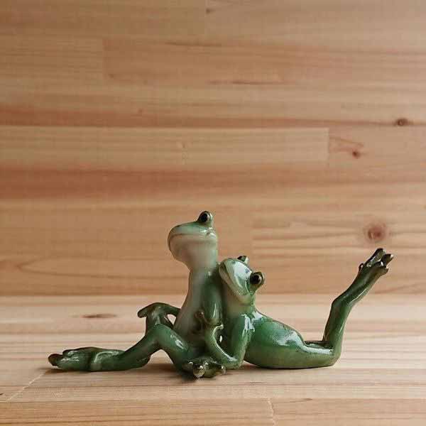 楽天市場】実物大 動物 オブジェ キンスジアメガエル・親 インテリア