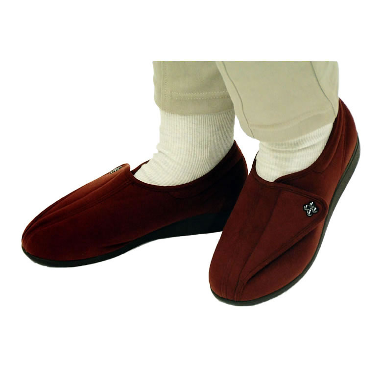 楽天市場 高齢者 靴 快歩主義l011 女性レディース用レディース 介護 靴 介護シューズ 介護用品 婦人レディース用 おしゃれ 軽量 リハビリ 老人 高齢者 介護靴 シニアファッション 70代 80代 高齢者 女性 おばあちゃん 祖母 お年寄り 老人 ｔｃマート シニアファッション