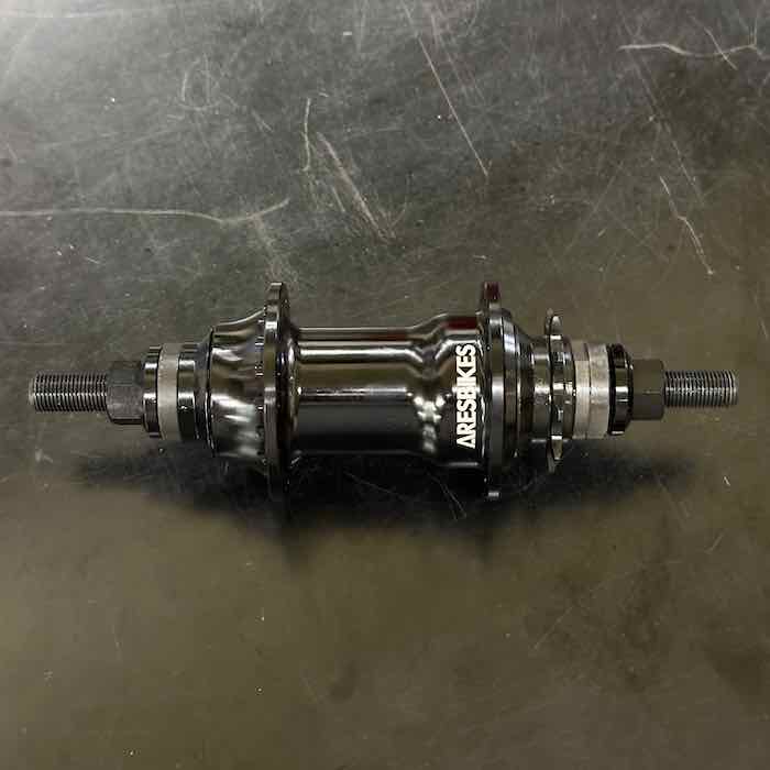 ARESTIC BOO HUB bmx ハブ　アーレス　フラット　ストリート ARESTIC BOO HUB bmx ハブ アーレス フラット ストリート - メルカリ
