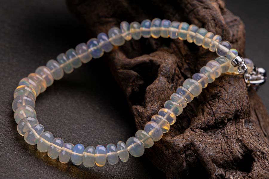 楽天市場】セレスタイト 天青石 天上界 原石 431g 天使 ジオード 晶洞