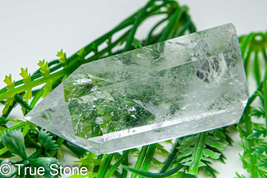 楽天市場】レインボー 水晶 ポイント 六角柱 約62.8g ◇極上虹入り