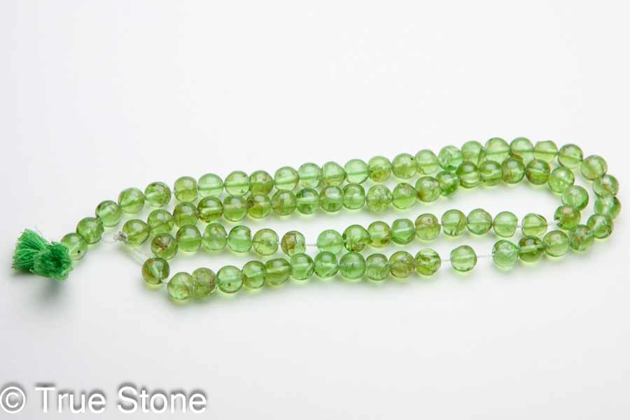 天然オリビンペリドット（UGL鑑別書付き）