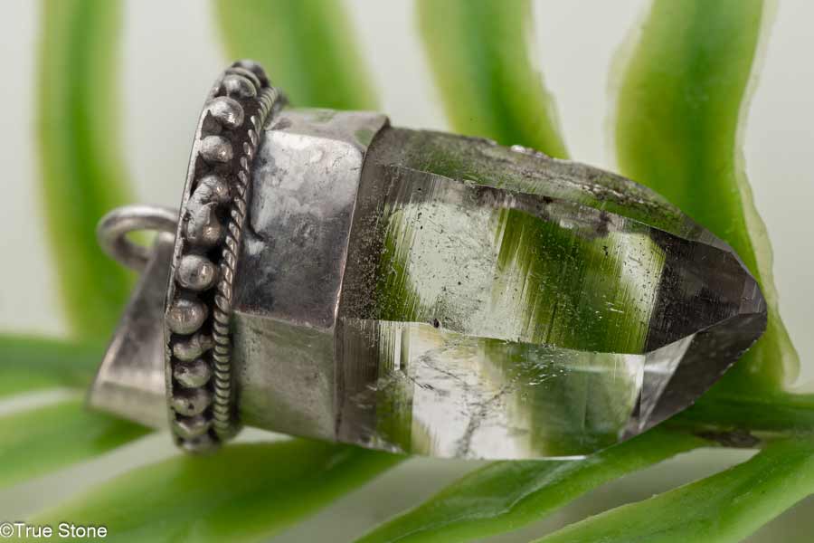 楽天市場】ネパール ガネーシュヒマール産 ヒマラヤ水晶 ペンダント