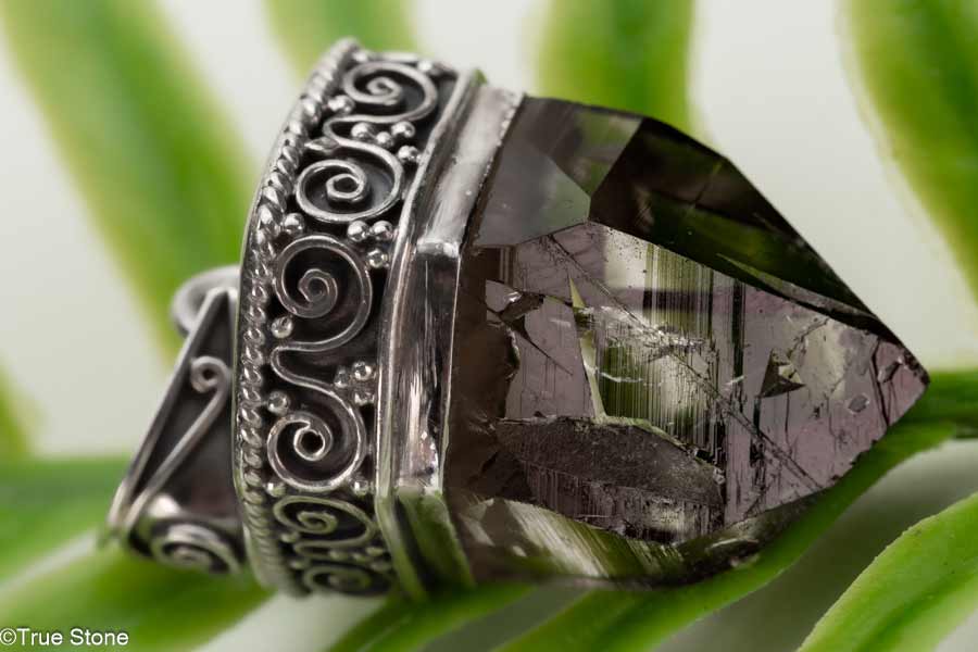 楽天市場】珍品 ネパール ガウリシャンカール産 スモーキークォーツ