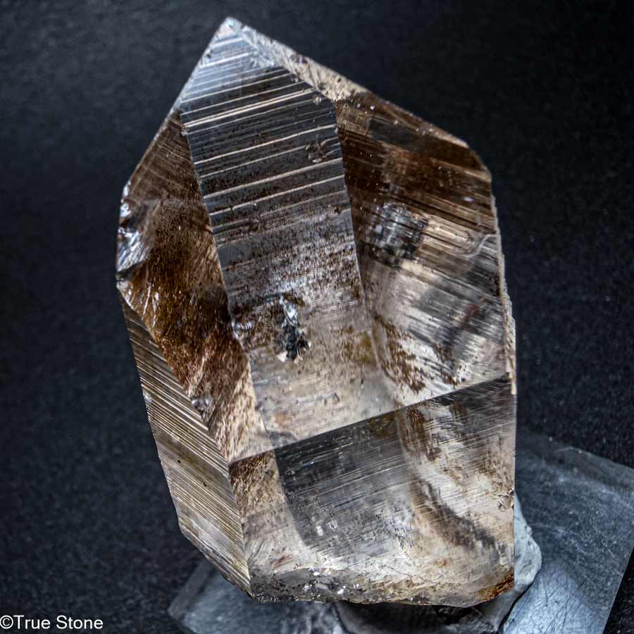 ネパール・ガネッシュヒマール産 ヒマラヤ水晶 極上透明 透明度抜群