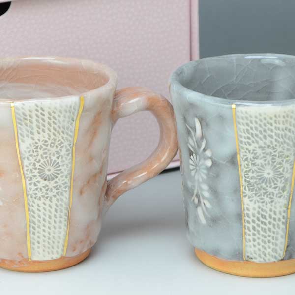 ペアマグカップ 有りの実 カップ 京焼 清水焼 瀬戸もの製 日本製 今めかしい 一般受け 食器 差し上げ物志野印華 しのいんか