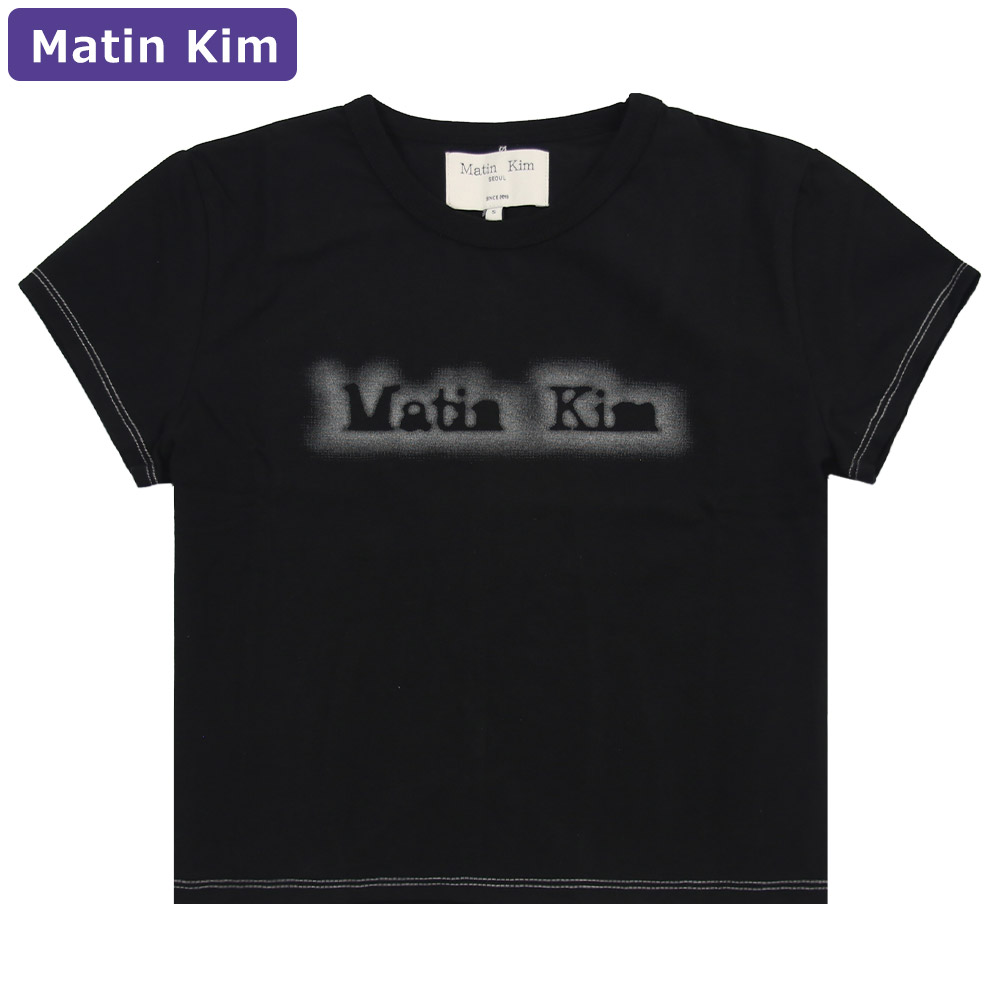 Tシャツ・カットソー [MATINKIM]half text logo top for women in black MK2511TS008MPK_1.jpg