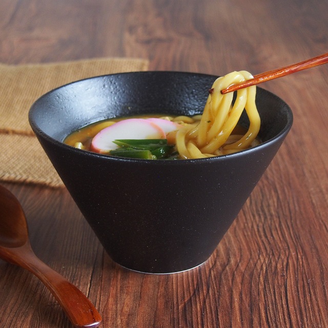 楽天市場 ブラック 黒 カレーうどん どんぶり 16 5cm スリム ラーメンボウル エボニー天丼 台形 丼 丼ぶり らーめん 拉麺 オシャレ おしゃれ ラーメン丼 丼物 器彩人