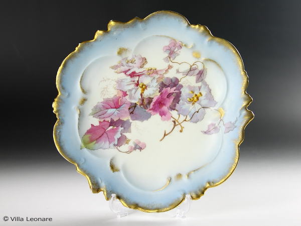【リモージュ】Lanternier  セピア色色合い花飾りつけ＆金彩 一皿（21.5糎)