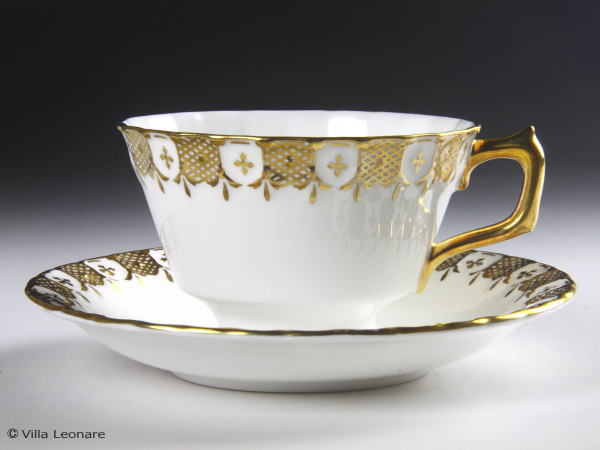 楽天市場】【ロイヤル クラウン ダービー】オールド イマリ 1128